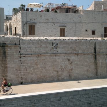 35_-ITA-Cimitero.00_01_39_00.Immagine044-1