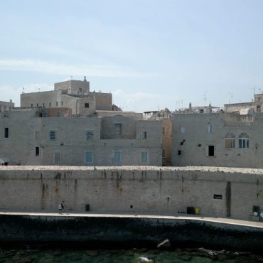 35_-ITA-Cimitero.00_02_03_15.Immagine045