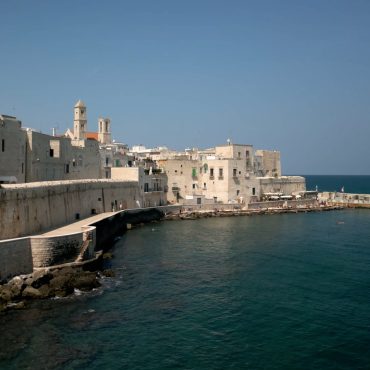 35_-ITA-Cimitero.00_02_23_20.Immagine047