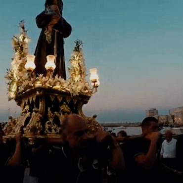 35_-ITA-Cimitero.00_02_30_10.Immagine029